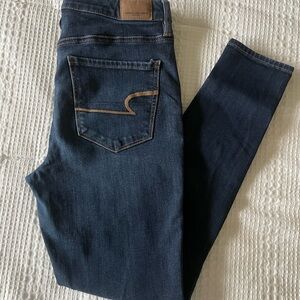 American Eagle Super Hi-Rise Jegging